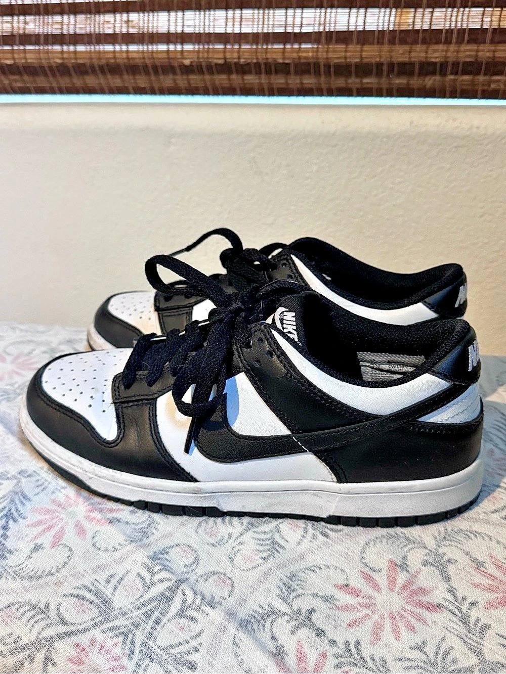 Nike Dunk Low Black & White US 6Y